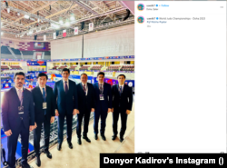 Doniyor Qodirov Instagram sahifasidan o‘chirilgan bu surat uning Otabek Umarov va Azizjon Kamilovlarga qanchalik yaqin sherikligini ko‘rsatadi.