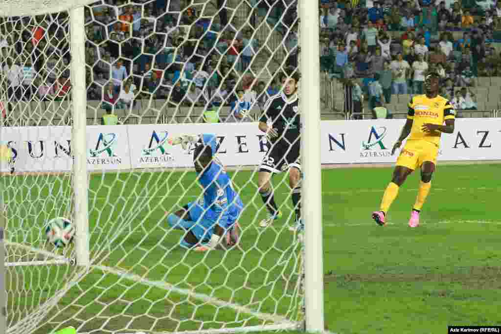 &quot;Qarabağ&quot; futbol üzrə Avropa Liqası&nbsp;pley-off mərhələsinin cavab oyununda&nbsp;&nbsp;&quot;Yanq Boyz&quot; a 3:0 hesabı ilə qalib gəldi.